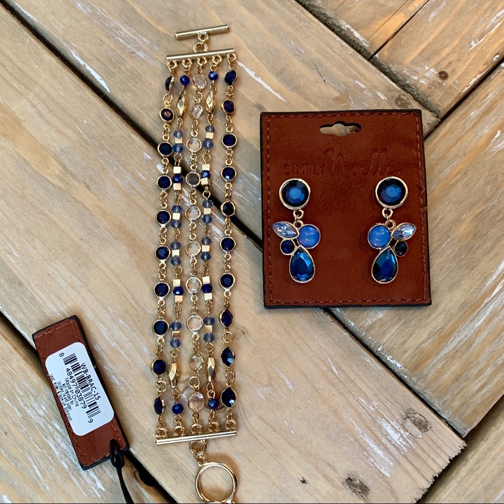 Great price! NEW! Bracelet and earrings set